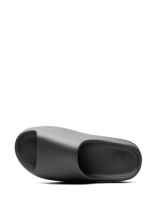 Yeezi slide